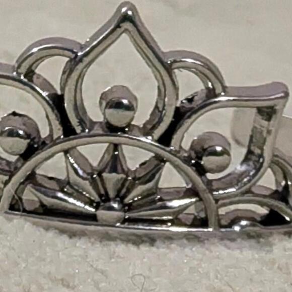 Jewelry - Silvertone Bracelet Tiara Crown‎ Style Metal Cuff New Princess Bride Sunset NWOT